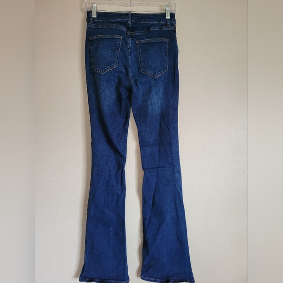 New Look- flared jeans in blue - Picture 2 of 8